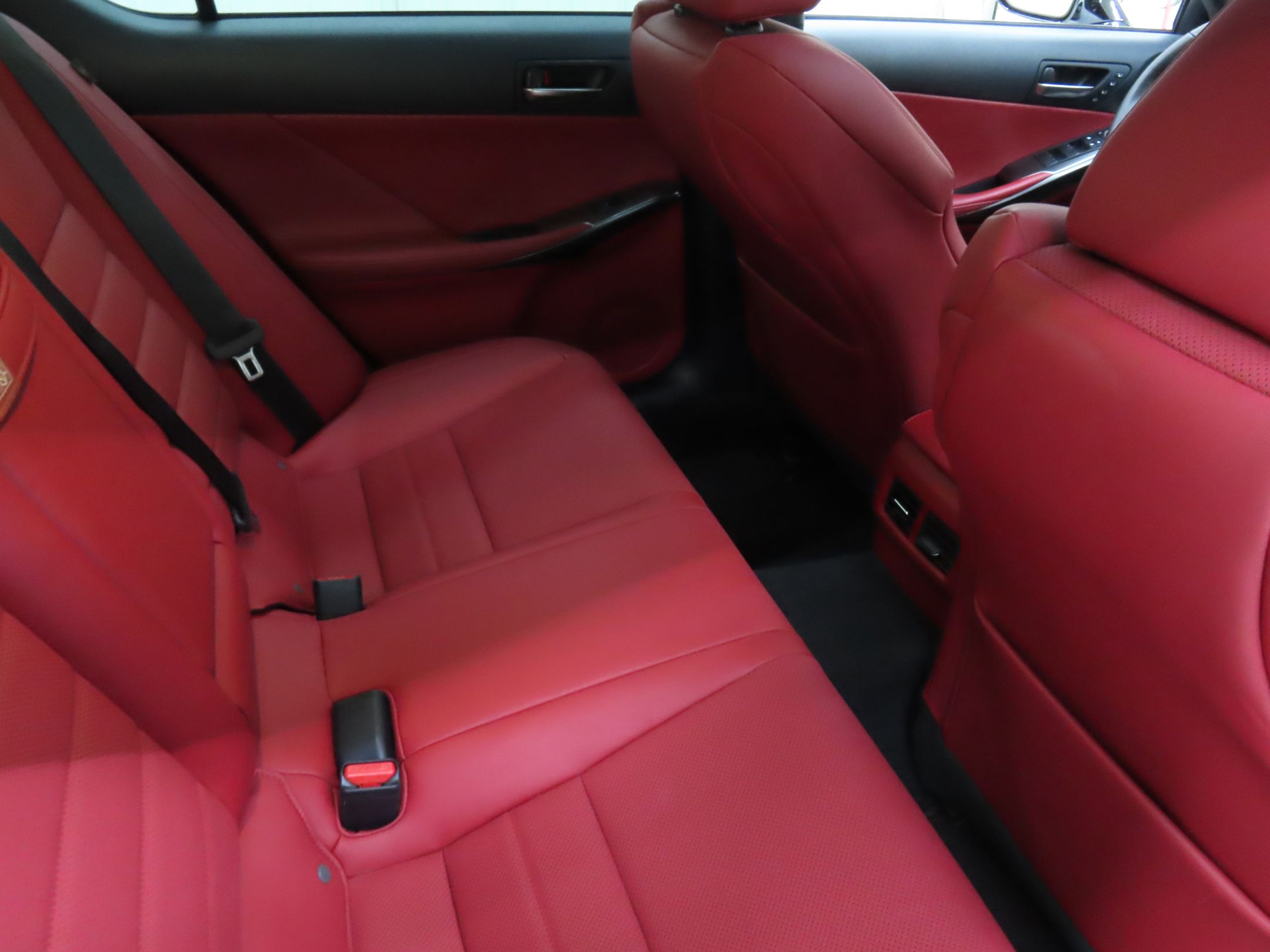 2023 Lexus IS 500 F SPORT Performance photo 23
