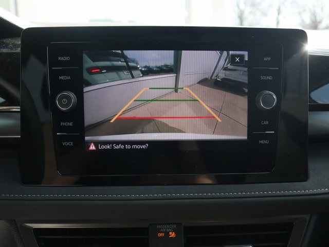 2025 Volkswagen Taos SE photo 10