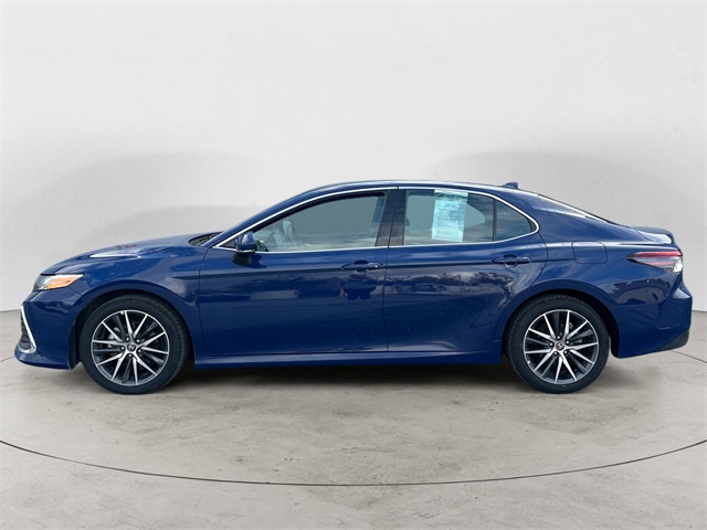 2024 Toyota Camry XLE photo 2