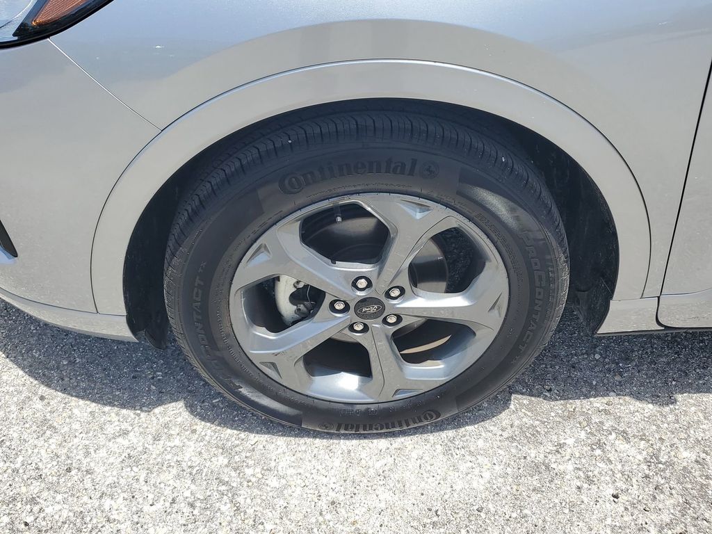 2023 Ford Escape photo 17