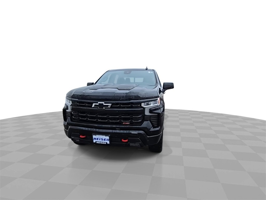 2022 Chevrolet Silverado 1500 LT Trail Boss photo 2