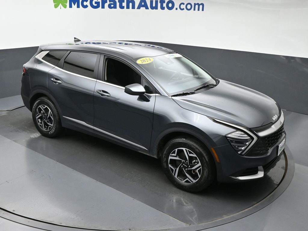 2024 Kia Sportage LX photo 2