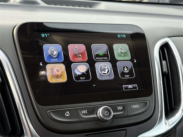 2018 Chevrolet Equinox LT photo 3