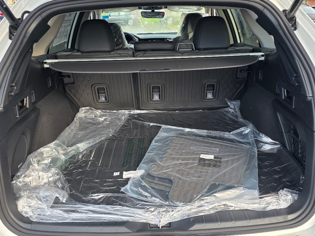 2025 Subaru Outback Onyx Edition photo 3