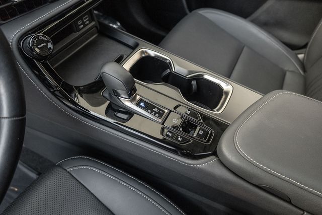 2022 Lexus NX 350h photo 8