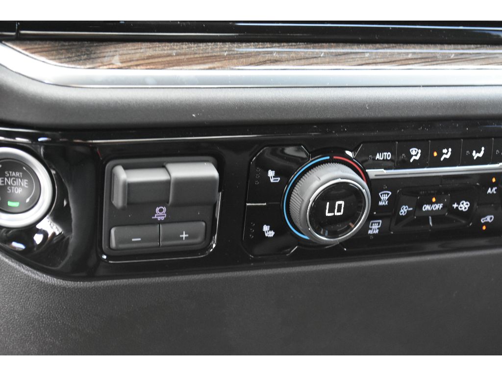 2025 Chevrolet Silverado 2500HD LT photo 26