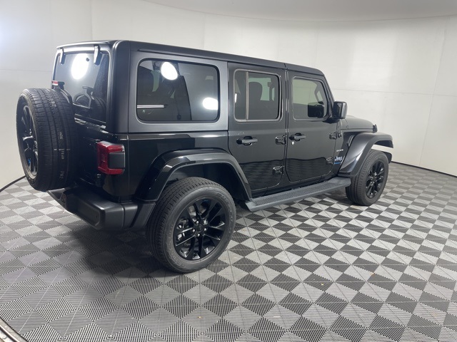 2023 Jeep Wrangler Sahara 4xe photo 7