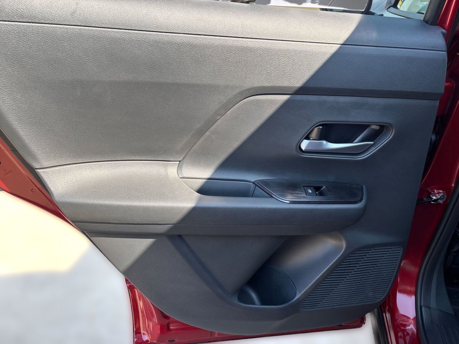 2026 Nissan Kicks SV photo 28