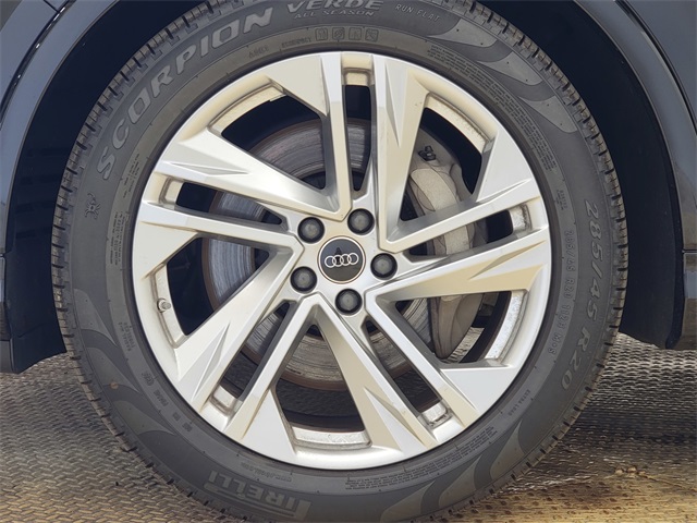 2023 Audi Q7 55 Prestige photo 12