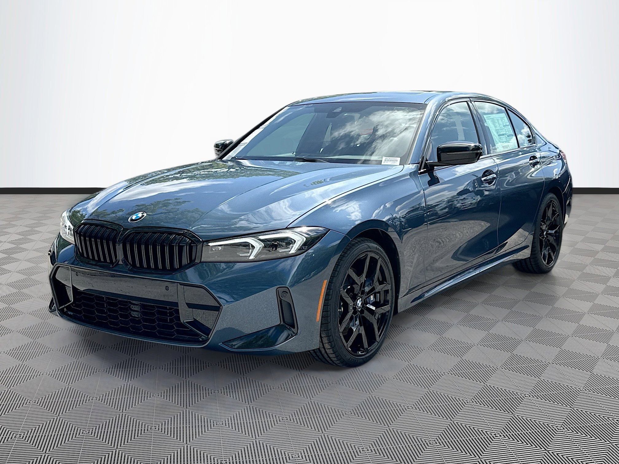 2026 Bmw 330i photo 3