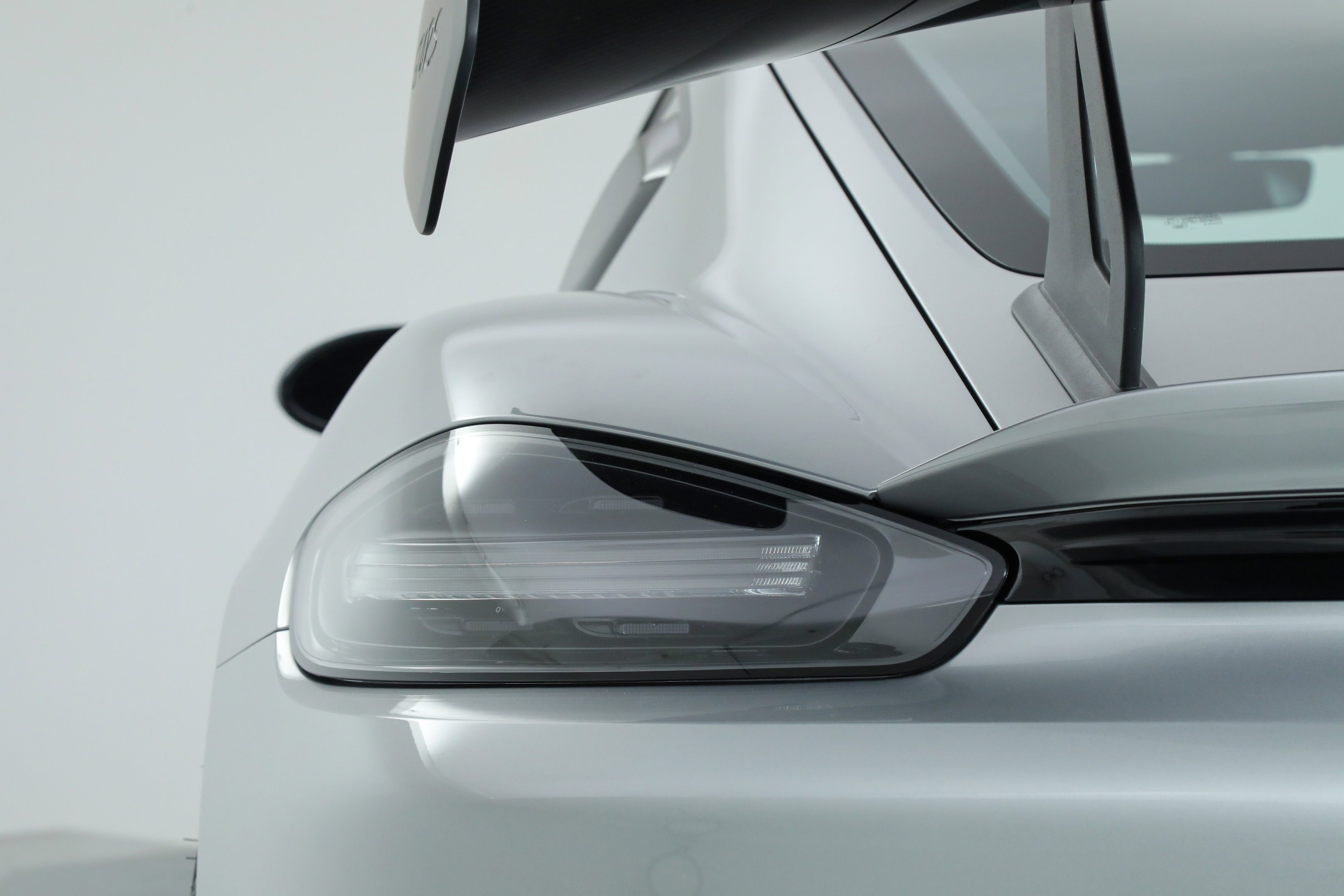 2025 Porsche Cayman GT4 RS photo 27