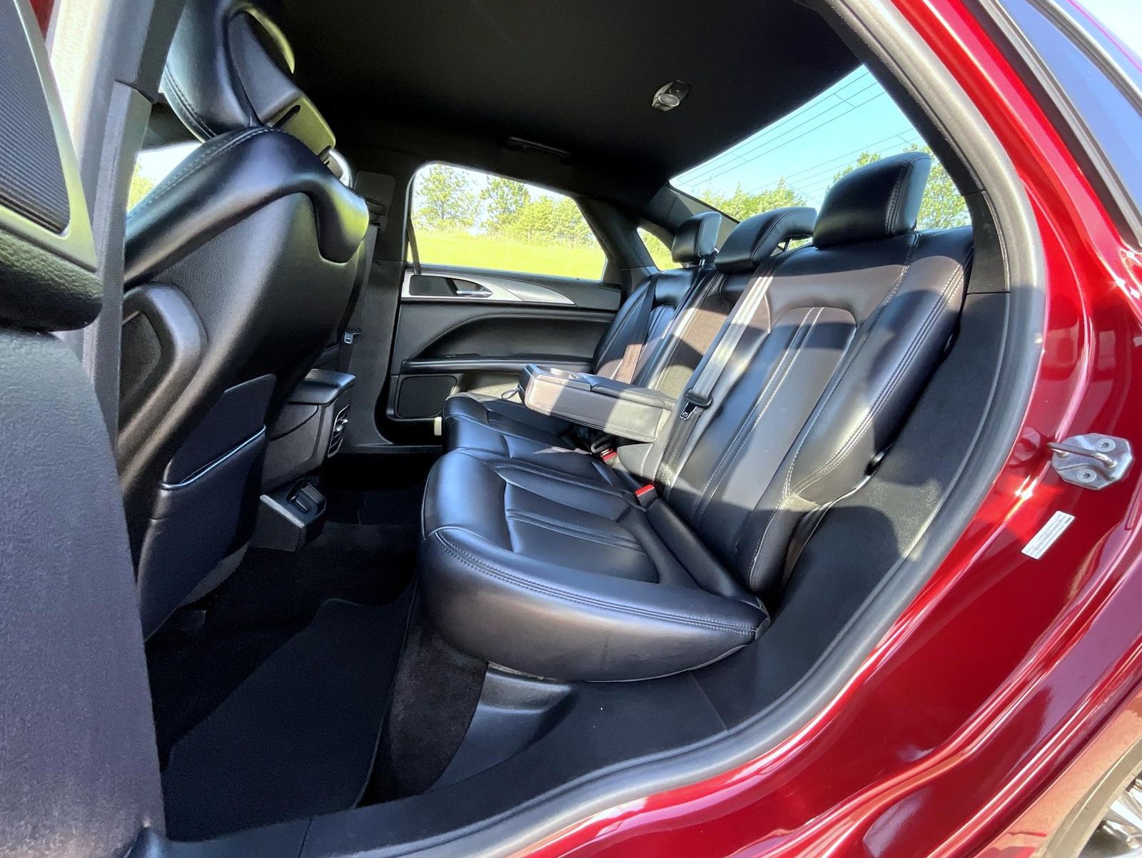 2018 Lincoln MKZ Hybrid Premiere photo 18