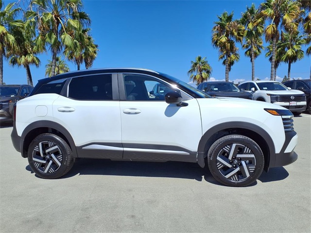 2026 Nissan Kicks SV photo 3