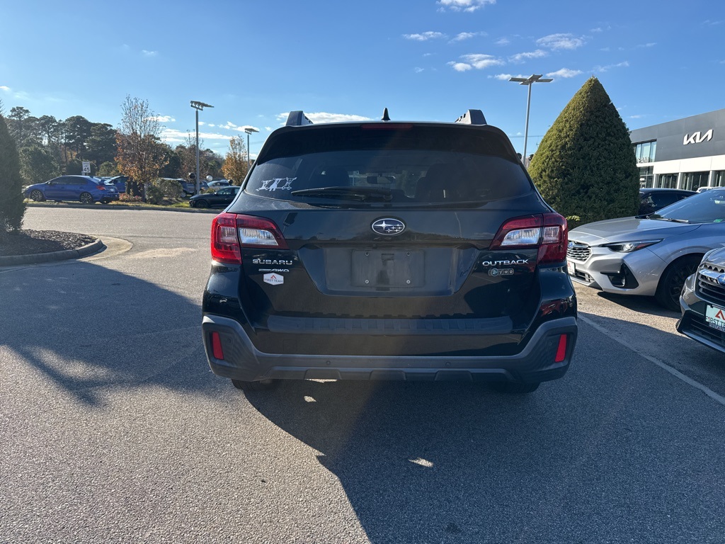 2018 Subaru Outback 2.5i photo 2
