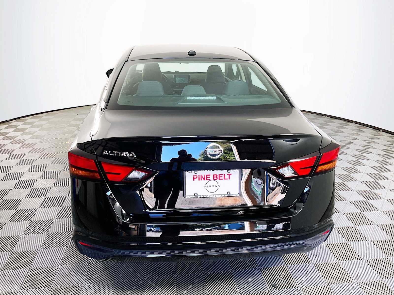 2019 Nissan Altima 2.5 S photo 5