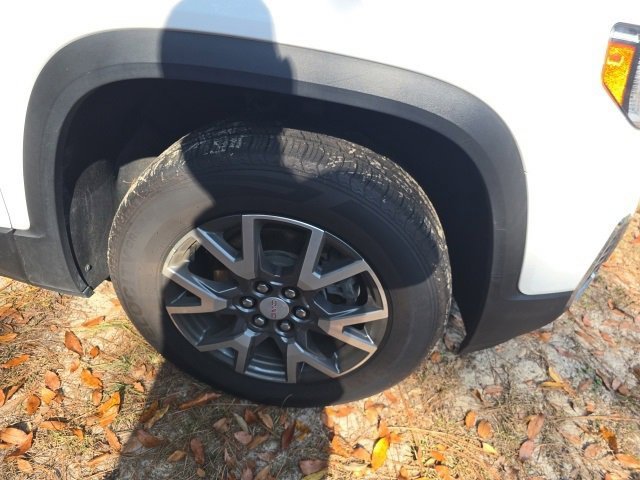 2023 Gmc Acadia SLT photo 3