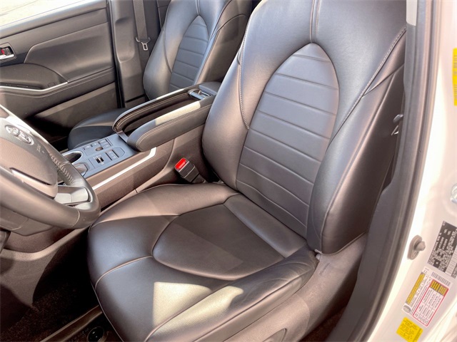 2024 Toyota Highlander XLE photo 4