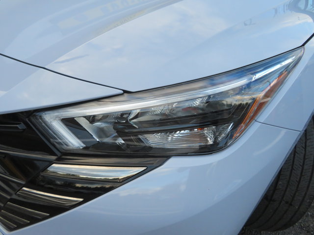 2024 Nissan Versa SR photo 32