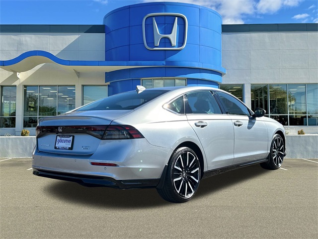 2025 Honda Accord Hybrid Touring photo 2