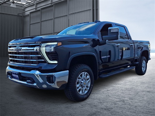 2024 Chevrolet Silverado 3500HD LTZ photo 4