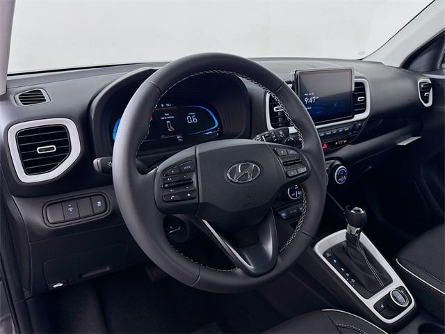2025 Hyundai Venue Limited photo 10