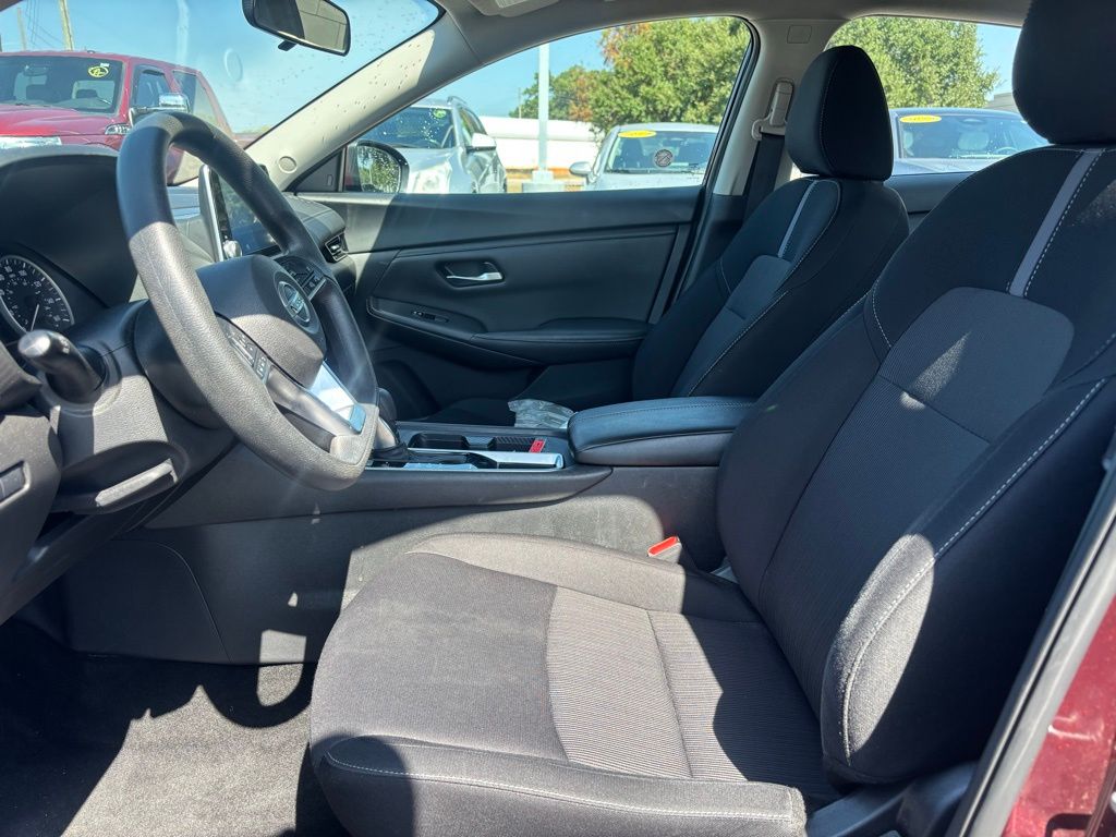 2023 Nissan Sentra SV photo 5