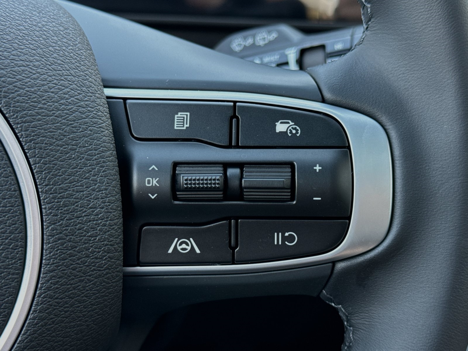 2025 Kia Sportage X-Line photo 25