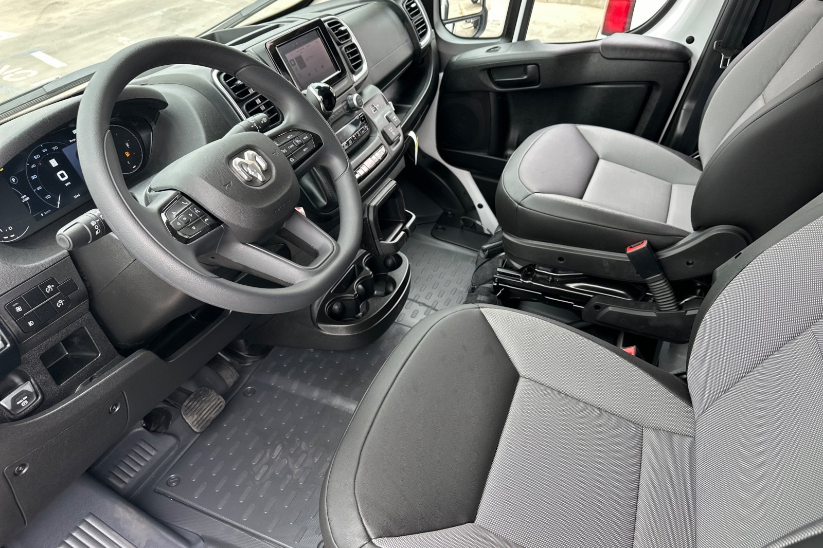 2026 Ram ProMaster 2500 photo 6