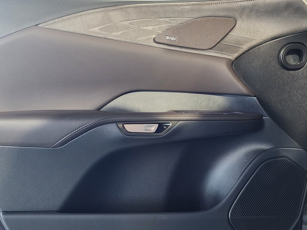 2025 Lexus RX 450h+ Luxury photo 11