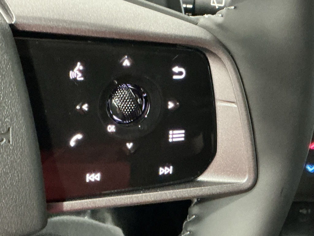 2025 Nissan Murano SV photo 2