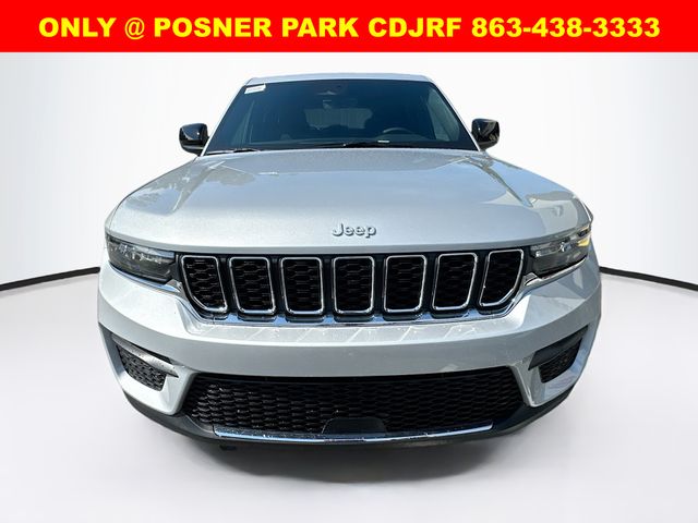 2025 Jeep Grand Cherokee Laredo X photo 2