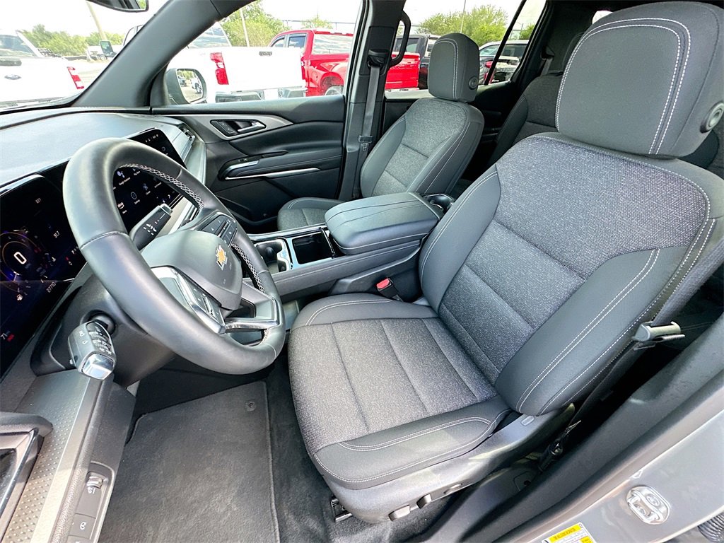 2024 Chevrolet Traverse photo 17