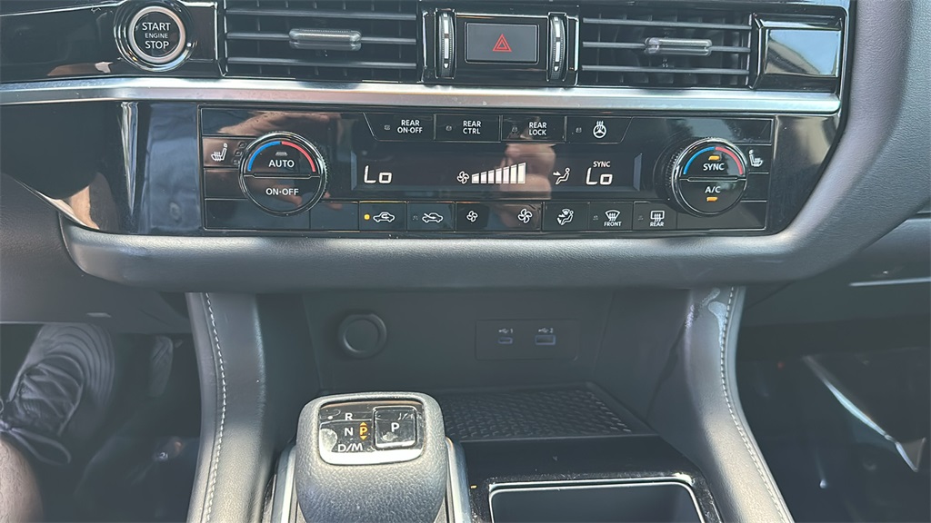 2022 Nissan Pathfinder SL photo 23