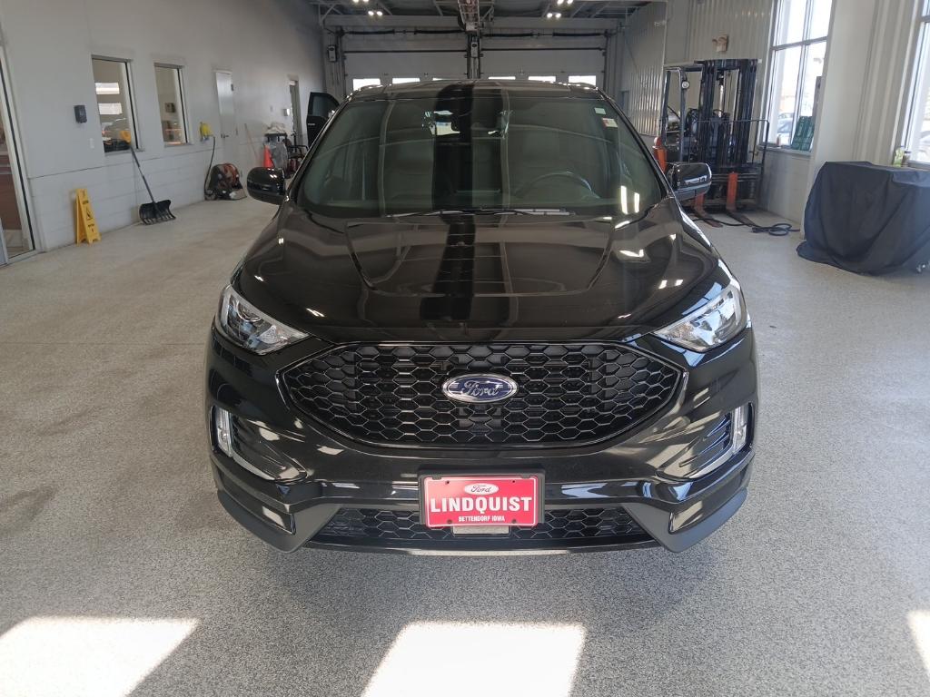2023 Ford Edge ST-Line photo 3