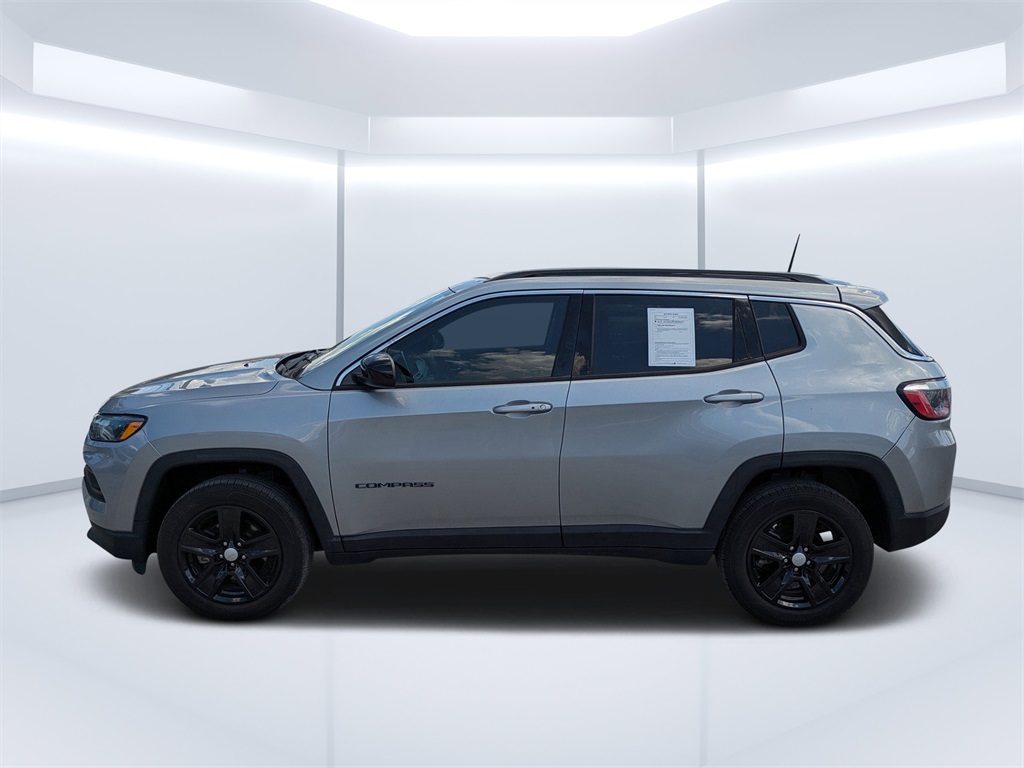 2022 Jeep Compass Latitude photo 5