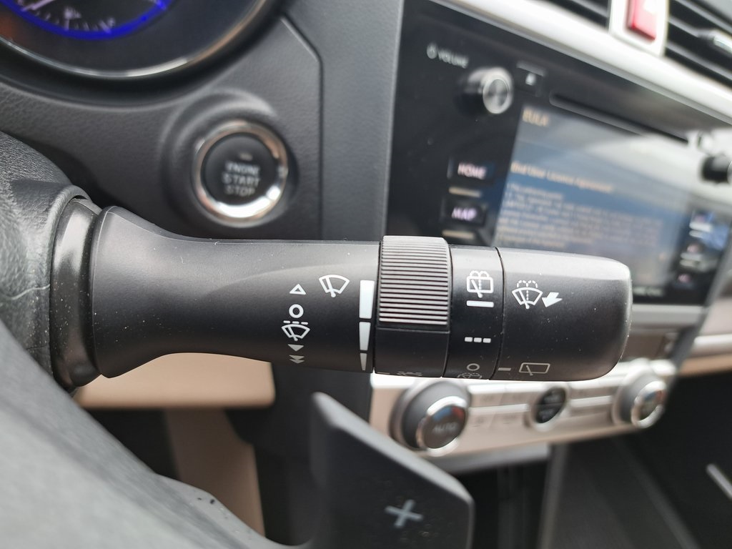 2017 Subaru Outback 2.5i Limited photo 15