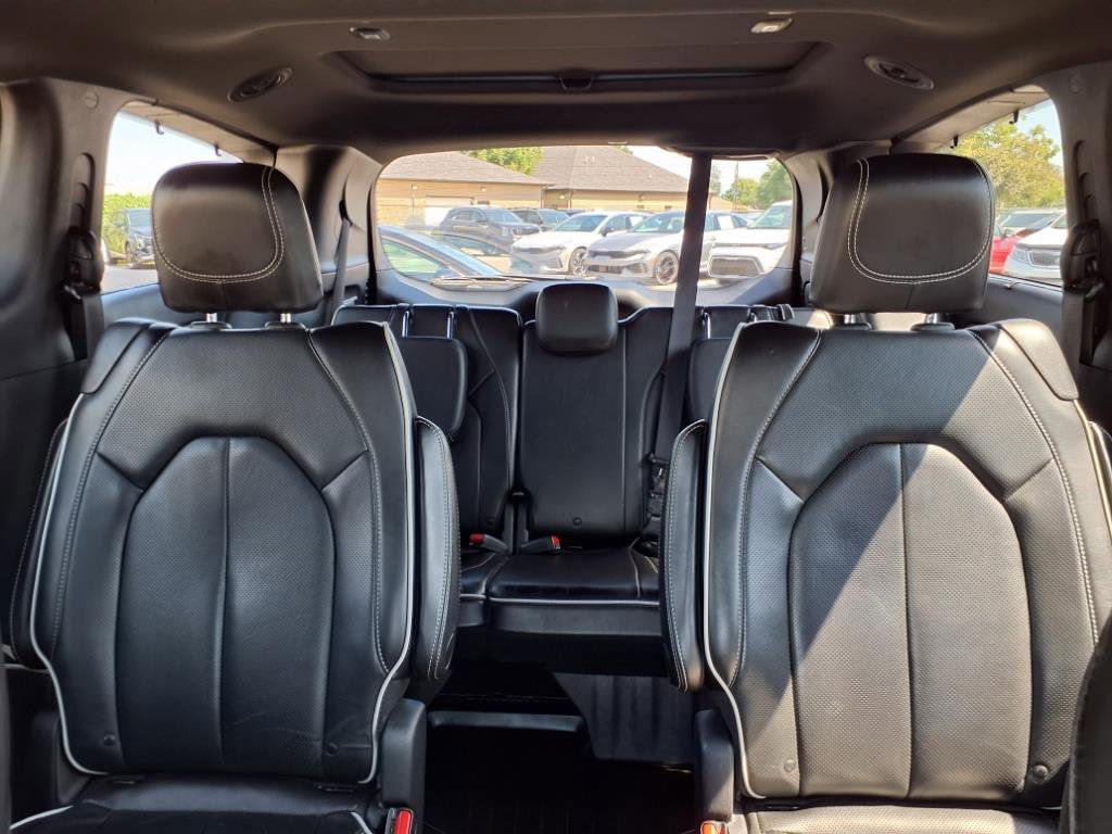 2019 Chrysler Pacifica Limited photo 28