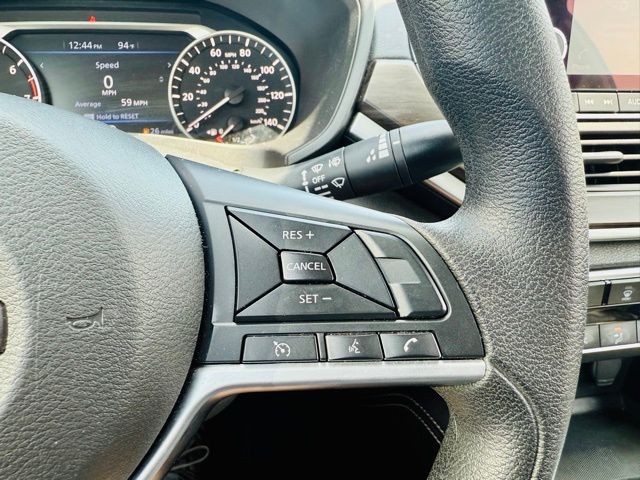 2023 Nissan Altima 2.5 SV photo 14