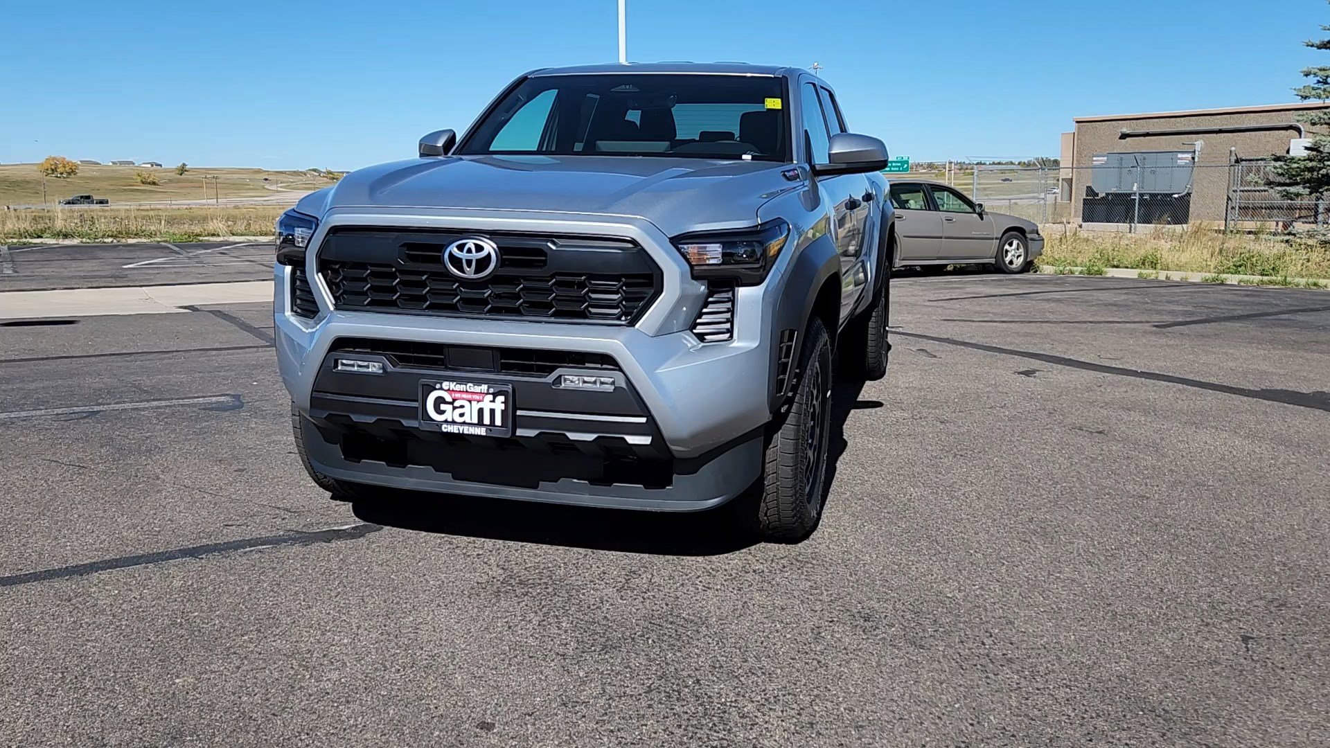 2025 Toyota Tacoma TRD Off-Road photo 4