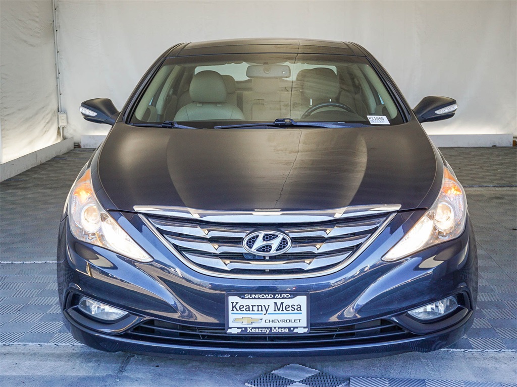 2013 Hyundai Sonata Limited photo 2