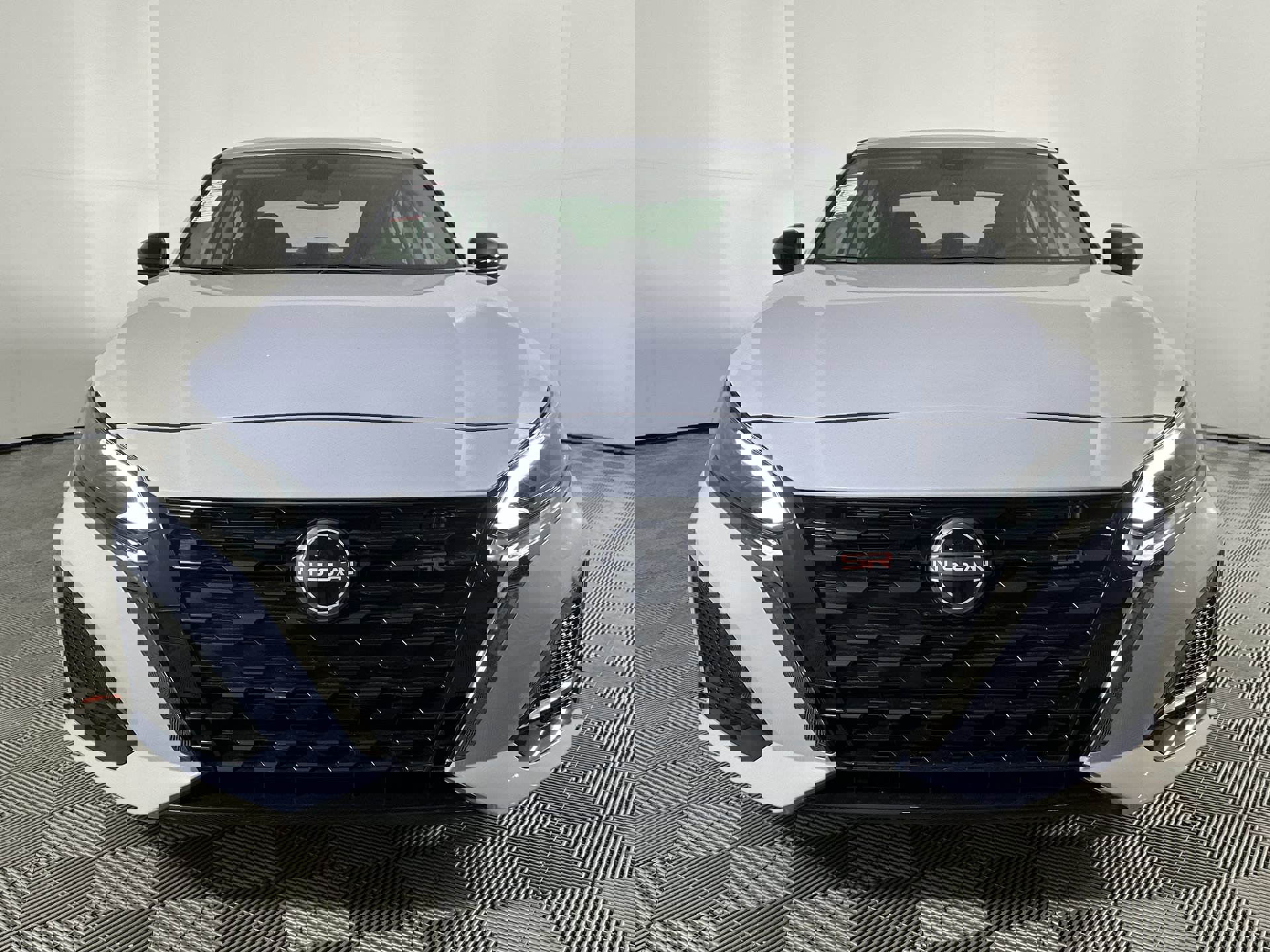 2025 Nissan Altima SR photo 3