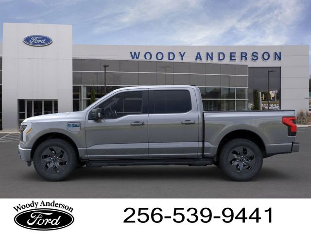 2025 Ford F-150 Lightning photo 3