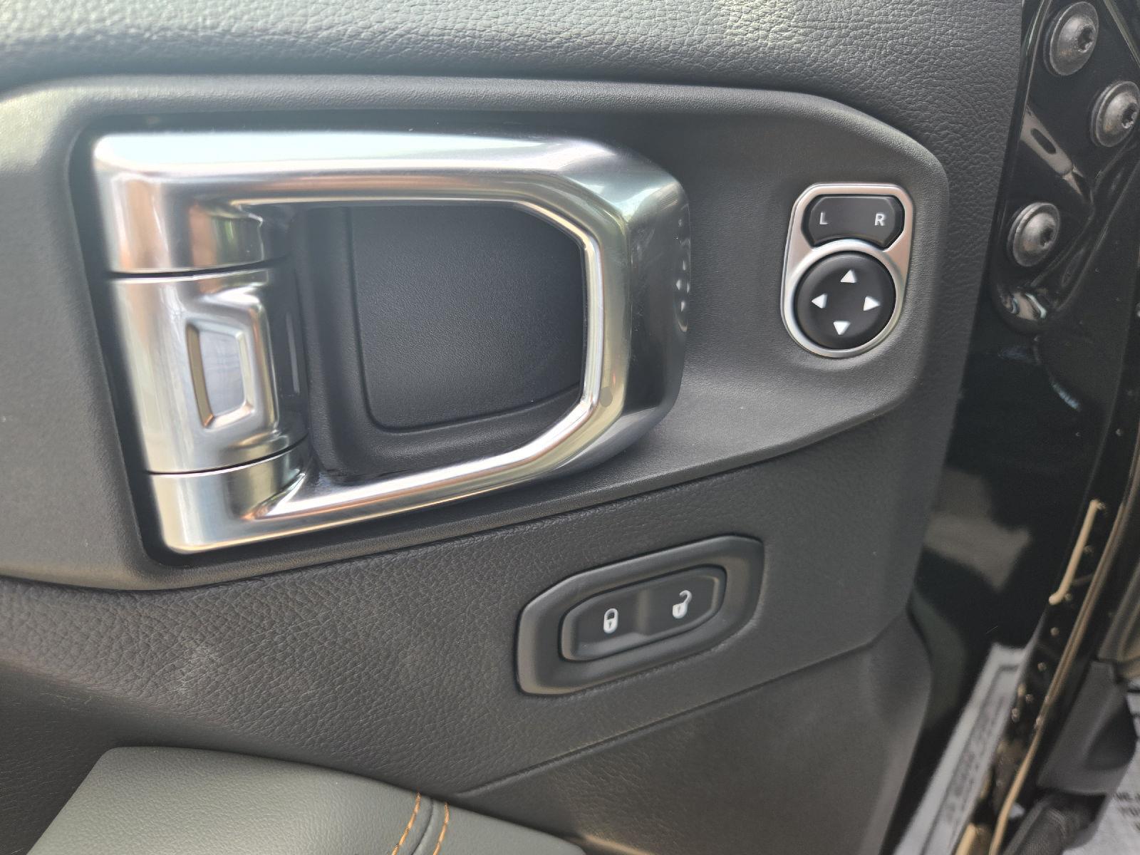 2025 Jeep Gladiator Mojave photo 10