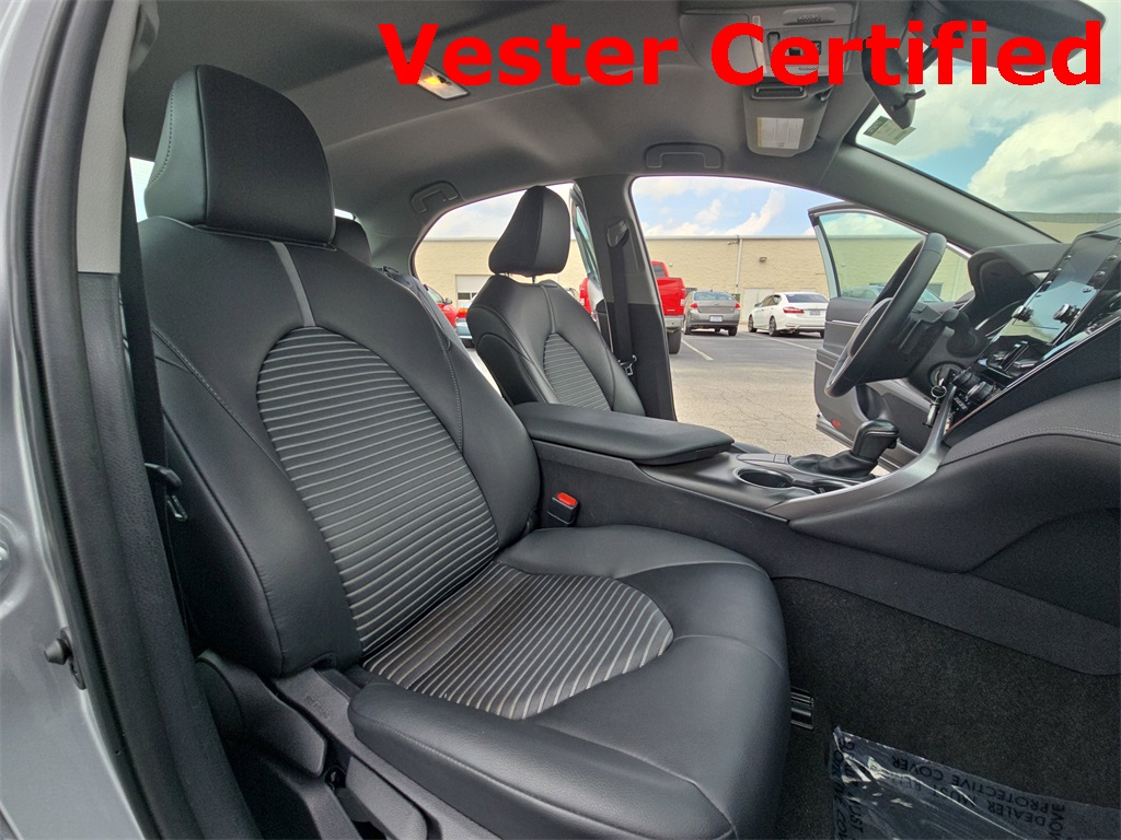 2023 Toyota Camry SE photo 15