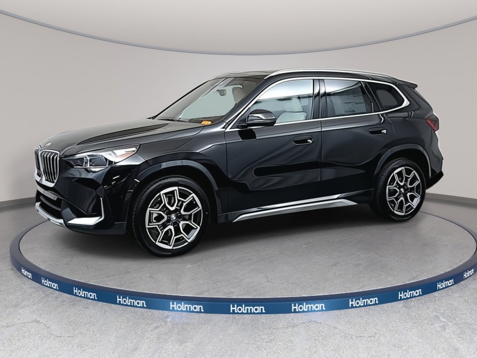 2026 BMW X1 28i's photo