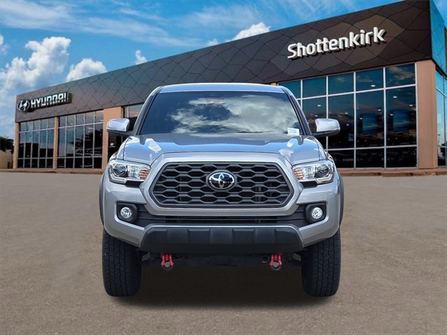 2021 Toyota Tacoma TRD Off-Road photo 2