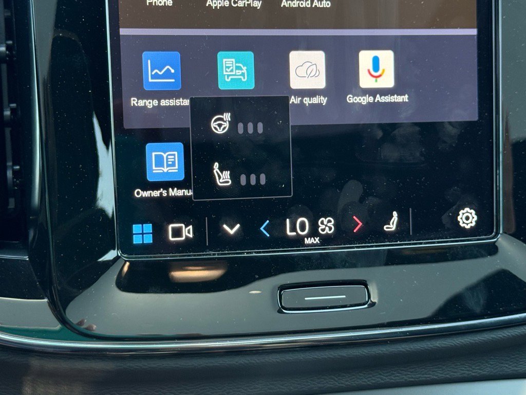 2024 Volvo C40 Recharge Plus photo 10