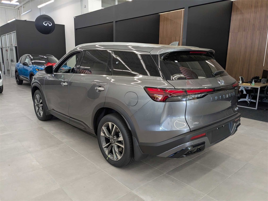 2025 Infiniti QX60 Luxe photo 5