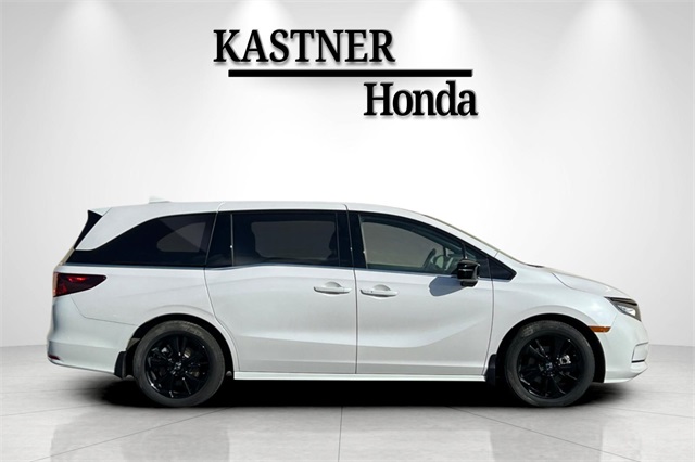 2024 Honda Odyssey Sport photo 3