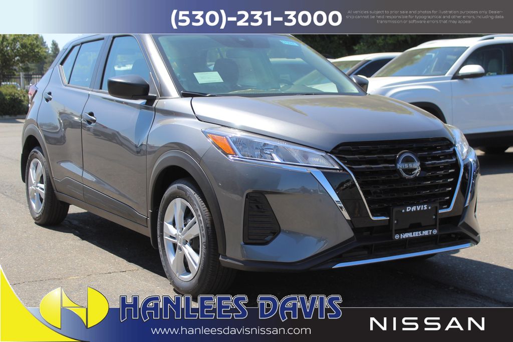 2025 Nissan Kicks Play S photo 4